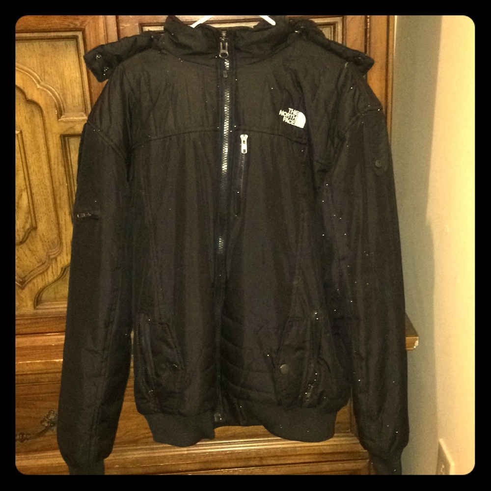 Uni north face coat.